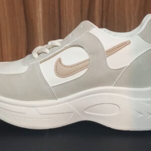 كوتشى حريمى نايك