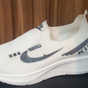 كوتشى حريمى شراب